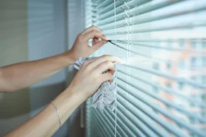 cara membersihkan roller blinds. roller blinds, window blinds, venetian roller blinds
