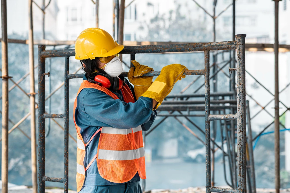 Rekomendasi Masker Safety Proyek dan Respirator untuk Karyawan Pabrik hingga Lab Kimia